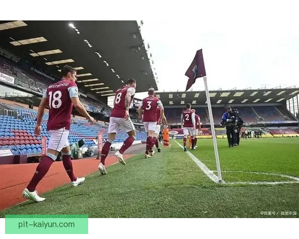 伯恩利青训实力逐渐增强，培养出多名备受关注的年轻球员。