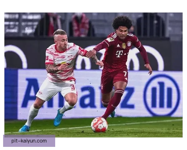 拜仁逼抢体系在新赛季展现出竞争力增强的态势